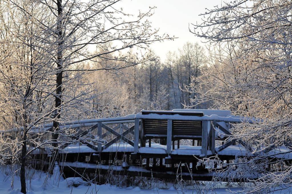 Hotel Hanhi Lapinjarvi Екстер'єр фото